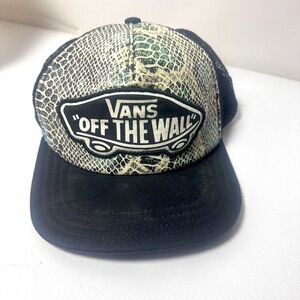 Vans Hat Mens Trucker Cap SnapBack Mesh Foam Surf Classic Snake Print Vi…